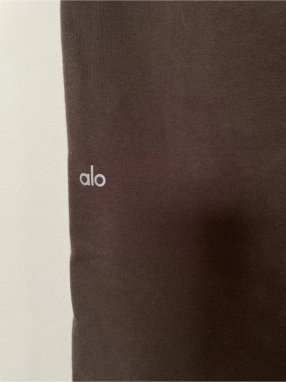 Alo courtside tear away snap pants sweats sweat pants chocolate brown stripe XS